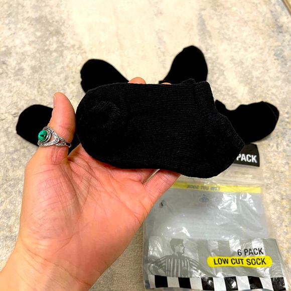 New In Bag 6-pair Baby Low Cut Socks In Black By Foot Locker 3-7 Months - Picture 7 of 7